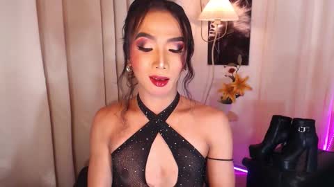michaelagoddess online show from November 10, 4:44 am