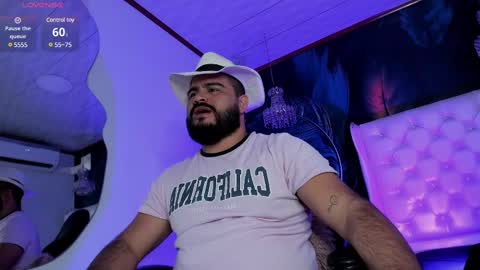 Snapshot of michaelbear_ chatting on March 5, 2:12 pm Michael online show from March 5, 2:12 pm