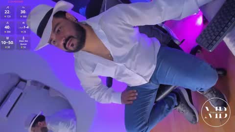 Snapshot of michaelbear_ chatting on September 12, 2:06 pm Michael online show from September 12, 2:06 pm