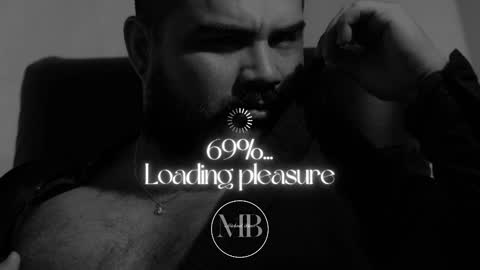 Snapshot of michaelbear_ chatting on October 24, 12:34 pm Michael online show from October 24, 12:34 pm