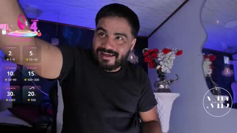 Snapshot of michaelbear_ chatting on November 11, 3:56 pm Michael online show from November 11, 3:56 pm