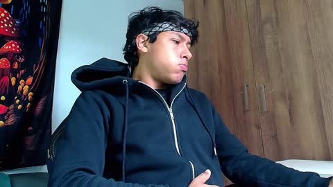 michaelstones online show from December 3, 5:45 pm