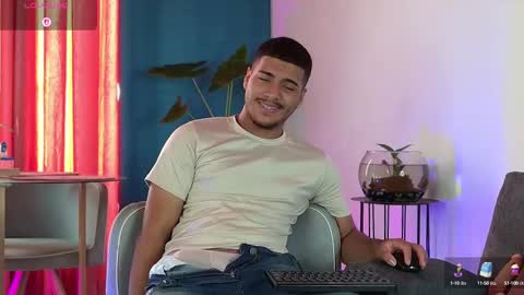 Snapshot of michel_g22 chatting on September 23, 1:58 pm michel g22 online show from September 23, 1:58 pm