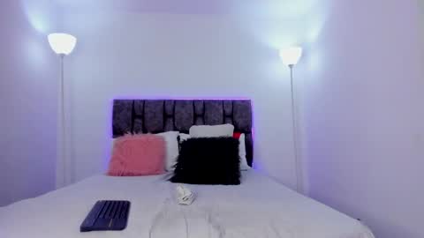 Michelle online show from February 1, 3:50 pm