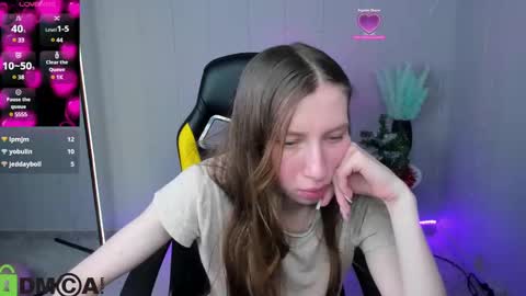 michele_mack online show from January 13, 6:06 am