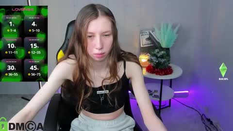 michele_mack online show from January 15, 6:01 am