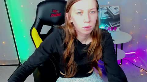 michele_mack online show from January 27, 9:02 am