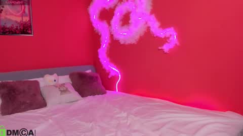 michele_mack online show from December 1, 2:27 am