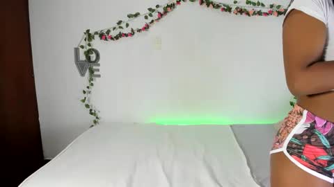 Michell online show from October 4, 11:03 pm