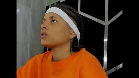 michell_rs online show from January 27, 10:49 am