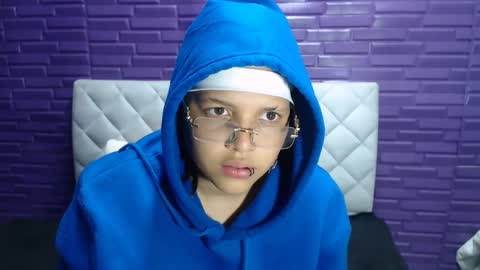 michell_rs online show from February 26, 9:53 am