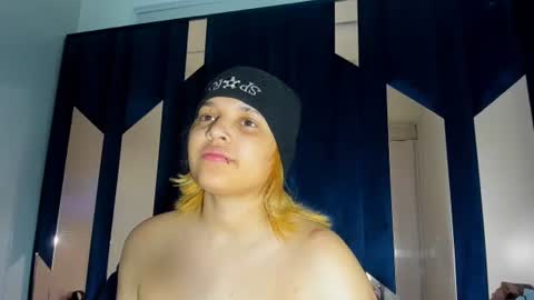 michell_rs online show from September 28, 4:29 am