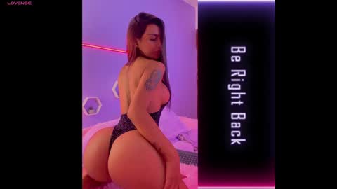 Snapshot of michelle_madson_ chatting on February 5, 12:49 pm michelle_madson_ online show from February 5, 12:49 pm