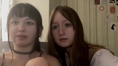 Snapshot of michelle_neely chatting on October 3, 10:45 am michelle_neely online show from October 3, 10:45 am