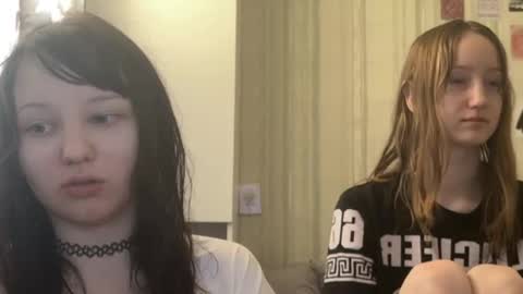 Snapshot of michelle_neely chatting on October 20, 11:43 am michelle_neely online show from October 20, 11:43 am