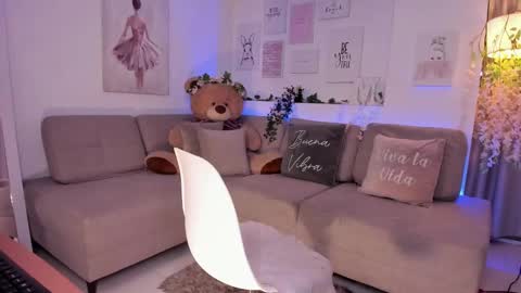 Michelle online show from December 29, 12:20 am