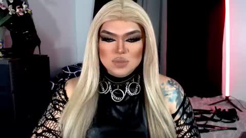 Michelle online show from November 2, 12:02 am