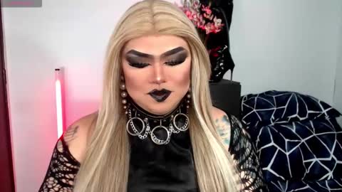 Michelle online show from November 16, 6:24 pm