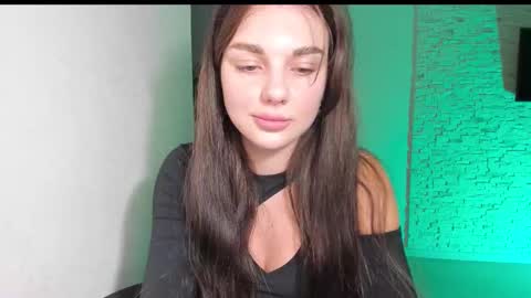 Michellee online show from October 13, 4:18 pm