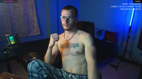 Snapshot of mickey_pict chatting on February 5, 3:09 pm Mickey online show from February 5, 3:09 pm