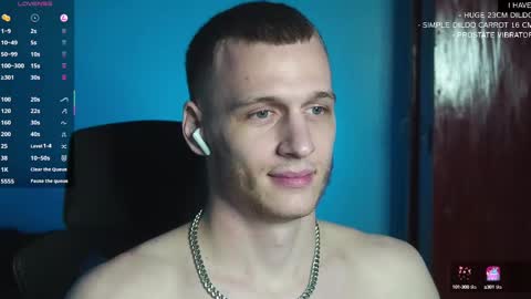 Snapshot of mickey_pict chatting on February 26, 1:30 pm Mickey online show from February 26, 1:30 pm