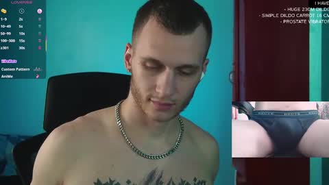 Snapshot of mickey_pict chatting on March 2, 8:16 am Mickey online show from March 2, 8:16 am