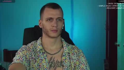 Snapshot of mickey_pict chatting on March 3, 6:26 am Mickey online show from March 3, 6:26 am