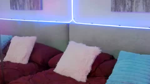 Mickey online show from January 13, 4:08 pm