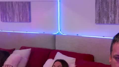 Mickey online show from January 15, 3:22 am