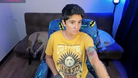 Snapshot of midnight07_ chatting on January 24, 5:21 am Blue online show from January 24, 5:21 am