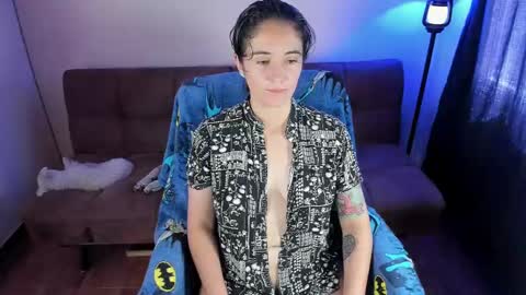 Snapshot of midnight07_ chatting on September 23, 3:26 pm Blue online show from September 23, 3:26 pm