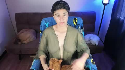 Snapshot of midnight07_ chatting on October 15, 3:23 pm Blue online show from October 15, 3:23 pm