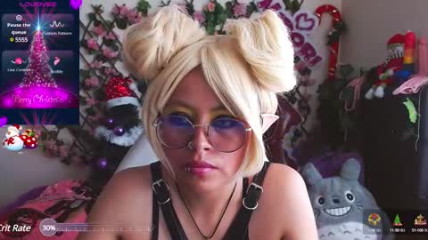 Snapshot of midoriquinn chatting on December 20, 5:51 pm Midori 7u7 online show from December 20, 5:51 pm