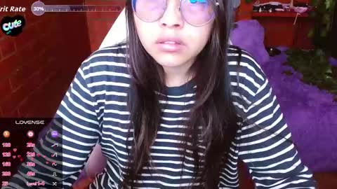 Snapshot of midoriquinn chatting on September 10, 2:17 pm Midori 7u7 online show from September 10, 2:17 pm