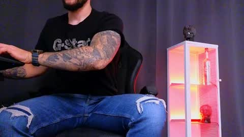 MightyAaron online show from February 14, 5:41 am