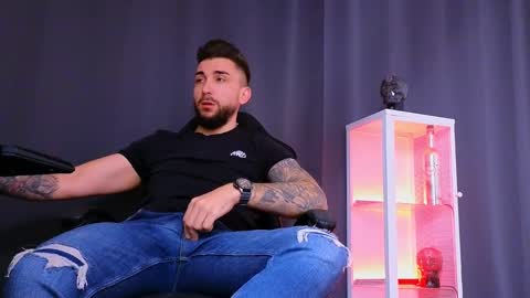 MightyAaron online show from February 14, 9:13 am