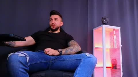 MightyAaron online show from March 1, 5:42 am