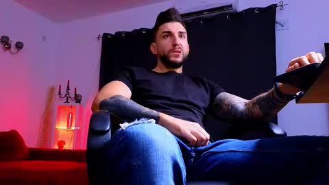 MightyAaron online show from September 19, 2:46 am