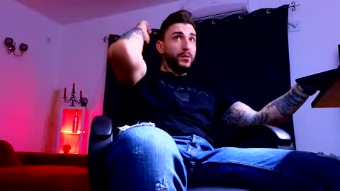 MightyAaron online show from September 26, 4:38 am