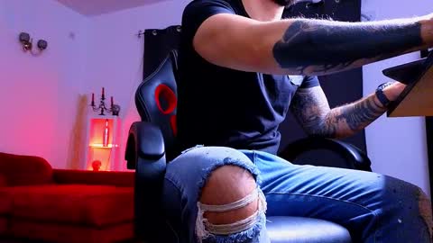 MightyAaron online show from October 13, 2:33 am