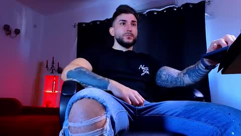 MightyAaron online show from October 28, 9:57 am