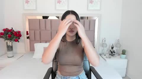 Mia  online show from February 24, 11:10 am