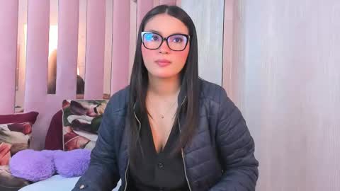 Mia  online show from October 20, 10:38 am