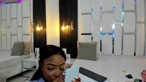 Miia Schwarz  online show from October 1, 9:21 pm