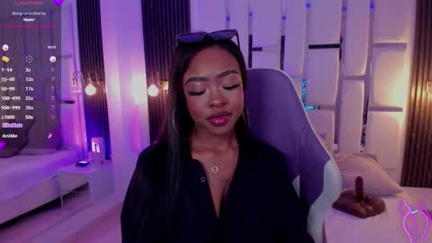 Miia Schwarz  online show from October 20, 4:13 am