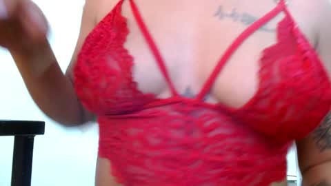 miia online show from December 31, 11:06 pm