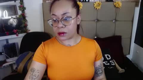 miia online show from November 10, 12:04 pm