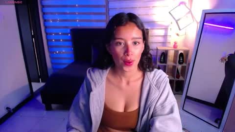 miiaa_evans1 online show from October 22, 7:57 pm