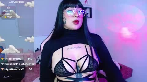 Snapshot of miila_a chatting on January 8, 5:59 am Mila online show from January 8, 5:59 am