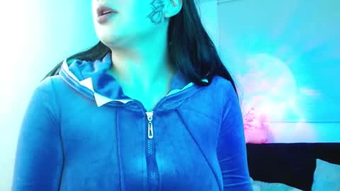 Snapshot of miila_a chatting on January 16, 2:19 am Mila online show from January 16, 2:19 am